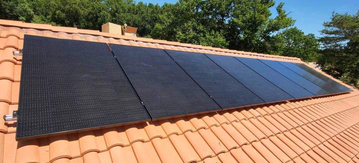 Travaux d'installation panneaux photovoltaïque Mérignac